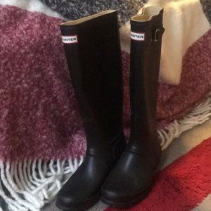 Black Hunter rain boots